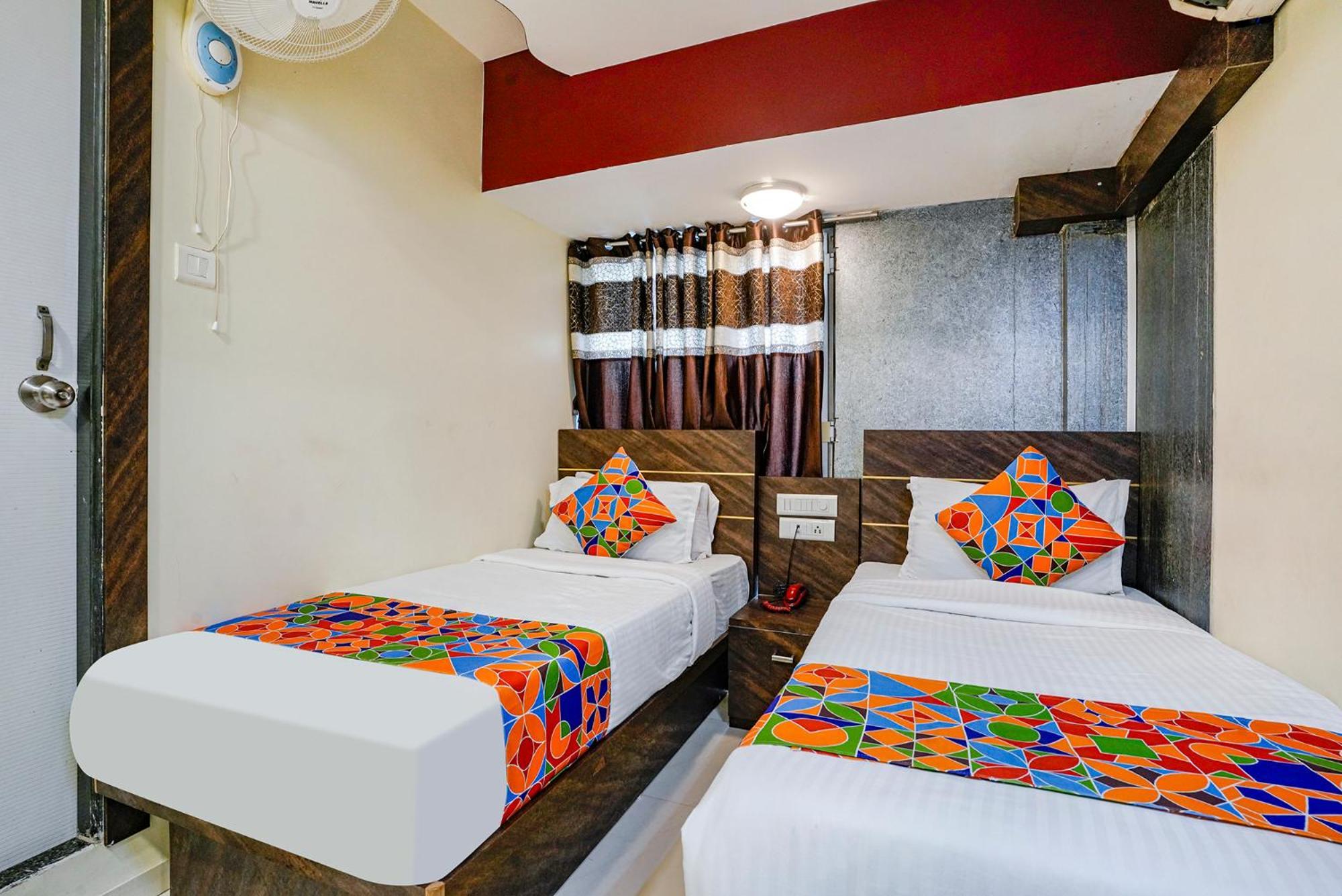 Fabexpress Amber Corp Inn - Nr Nesco Exhibition Center مومباي المظهر الخارجي الصورة
