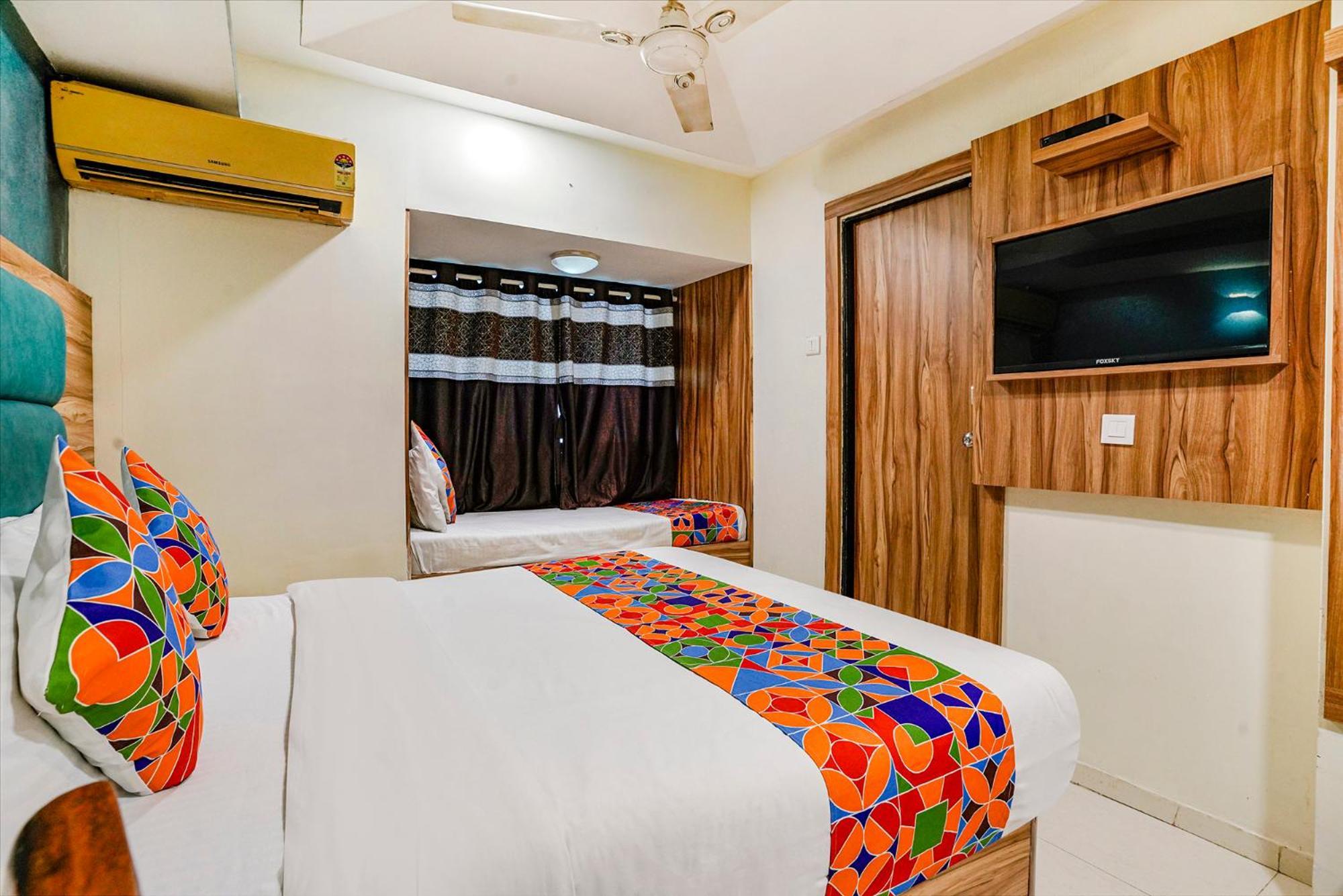 Fabexpress Amber Corp Inn - Nr Nesco Exhibition Center مومباي المظهر الخارجي الصورة
