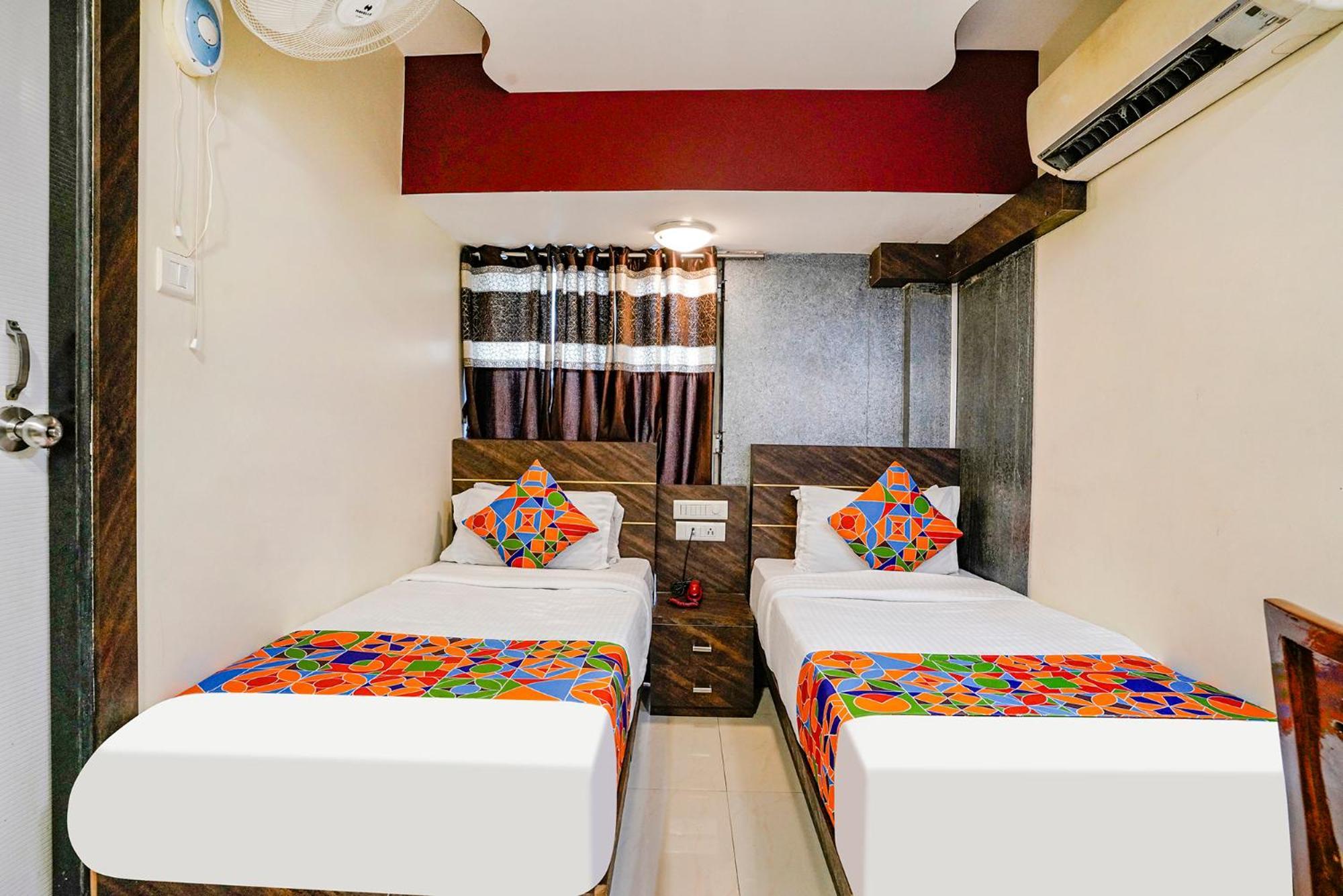Fabexpress Amber Corp Inn - Nr Nesco Exhibition Center مومباي المظهر الخارجي الصورة