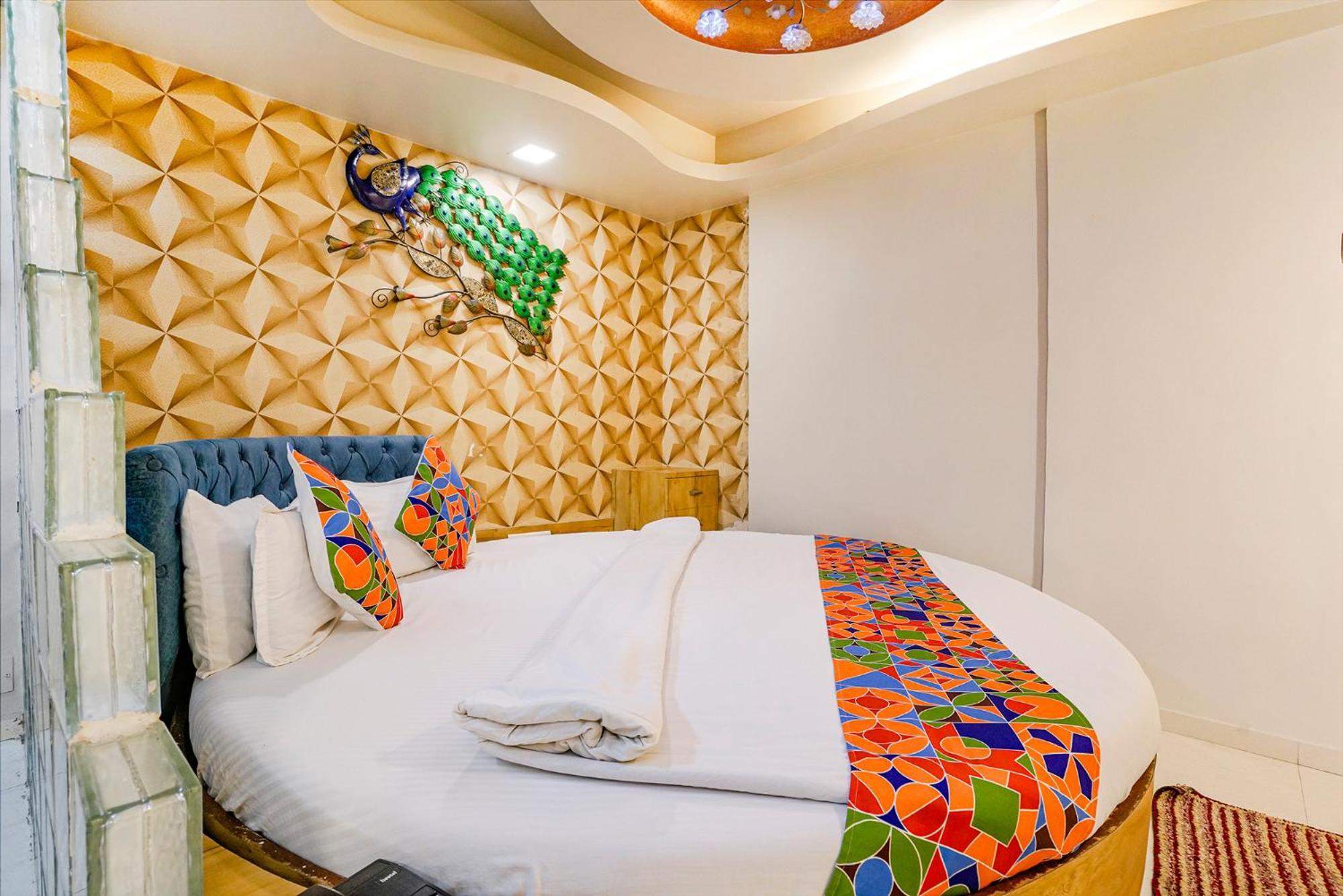 Fabexpress Amber Corp Inn - Nr Nesco Exhibition Center مومباي المظهر الخارجي الصورة